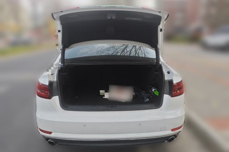 Used Audi A4L 2018 30th Anniversary Edition 40 TFSI Trendy Model