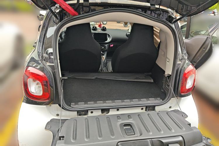 Used smart fortwo 2015 1.0L 52 kW Hardtop Passion Edition
