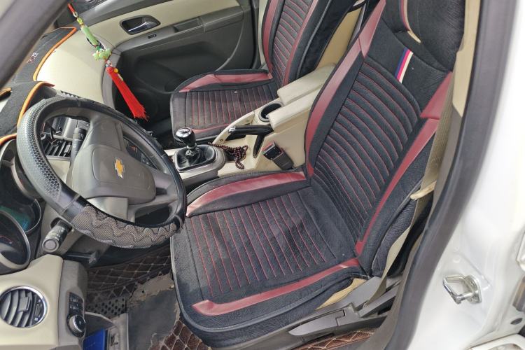 Used Chevrolet Cruze 2015 1.5L Classic SL MT Left Front Seat