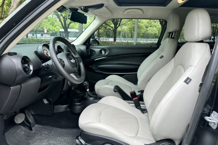 Used MINI Paceman 2013 1.6L COOPER Left Front Seat