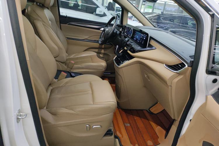 Used Buick GL8 2020 ES Land Cruiser 653T Flagship Model