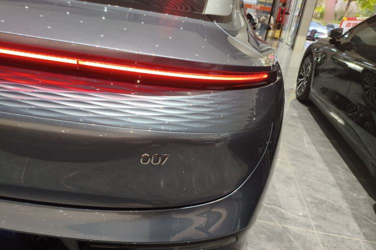 Used Zeekr 007 2024 Rear-Drive Version 100 kWh Right Rear Taillight