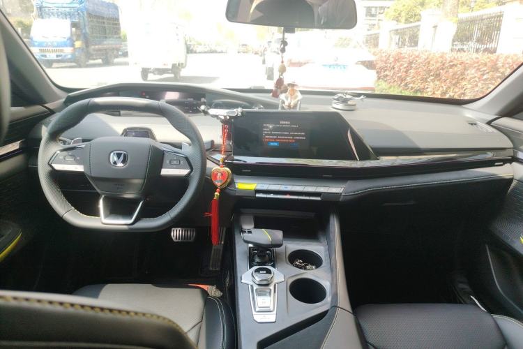 Used CHANGAN UNI-V 2023 1.5T Sport Edition