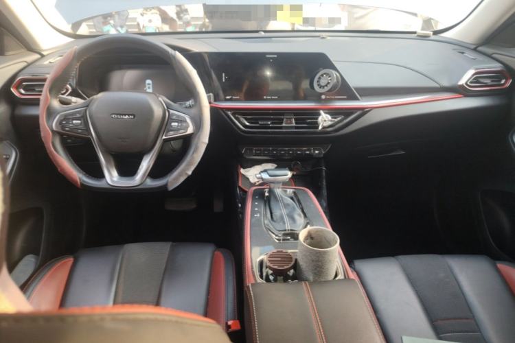 Used CHANGAN OSHAN X5 2021 Revised Version 1.5T DCT Luxury Edition Center Console