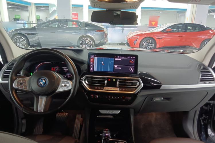 Used BMW iX3 2022 Updated Leading Version Center Console