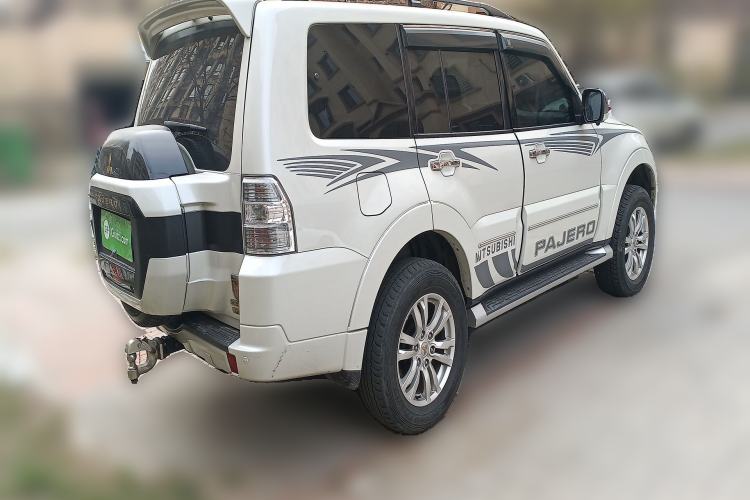 Used Mitsubishi Pajero Sport  Rear Right 45 Deg