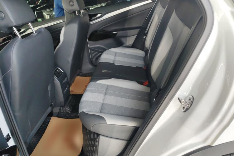 Used Volkswagen ID.4 CROZZ 2025 Pure Edition
