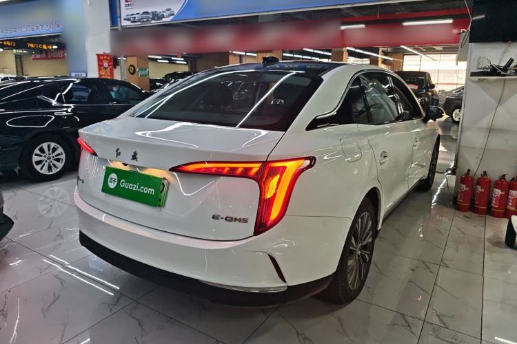 Used Hongqi E-QM5 2022 431 km Charge & Enjoy Edition