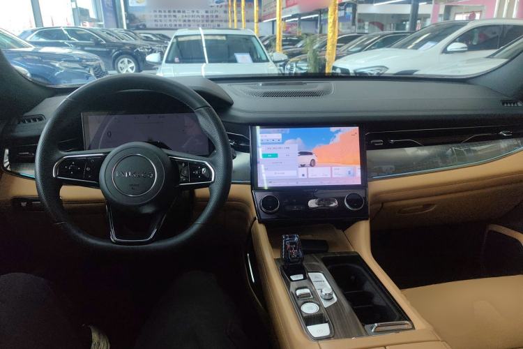 Used Lynk & Co 09 EM-P 2023 2.0TD EM-P Long-Range Version PM 7-Seater