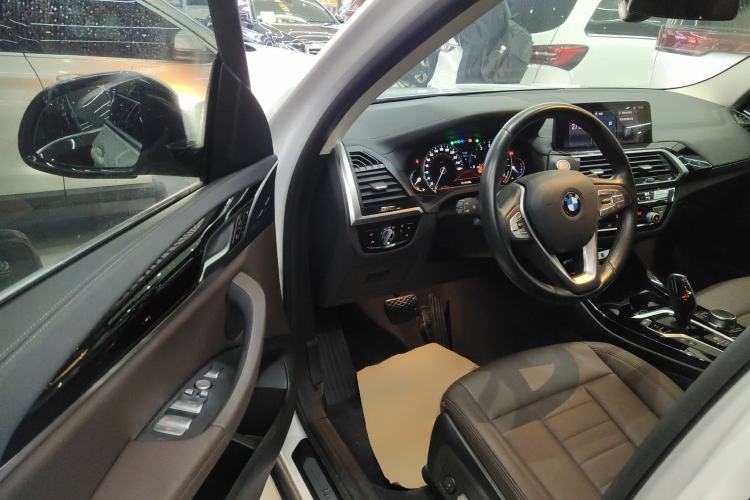 Used BMW X3 2018 xDrive25i Luxury Package China VI Emission Standard
