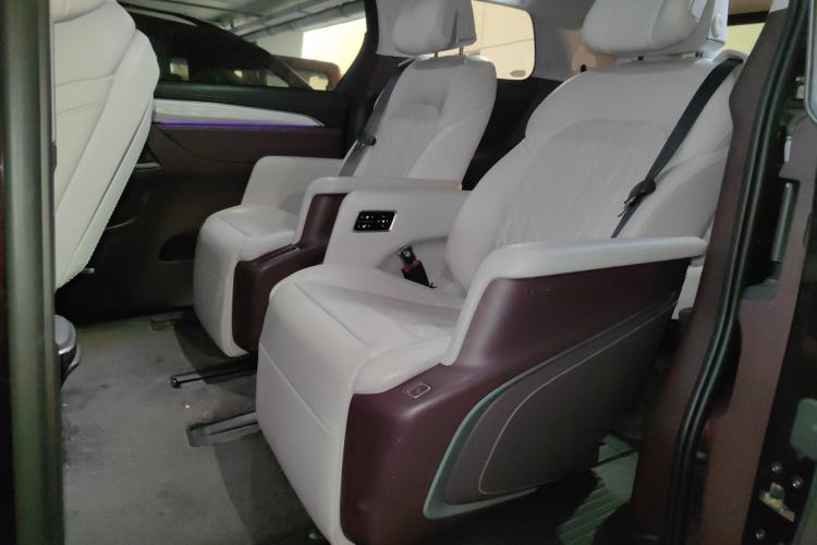 Used Buick GL8 2021 Avenir Aivia Six-Seat Luxury Edition
