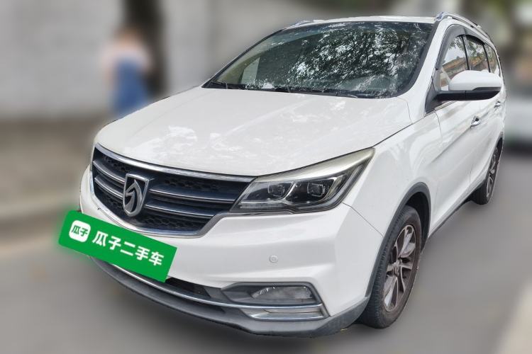 Used Baojun 730 2017 1.8L iAMT Luxury Version 7-Seater