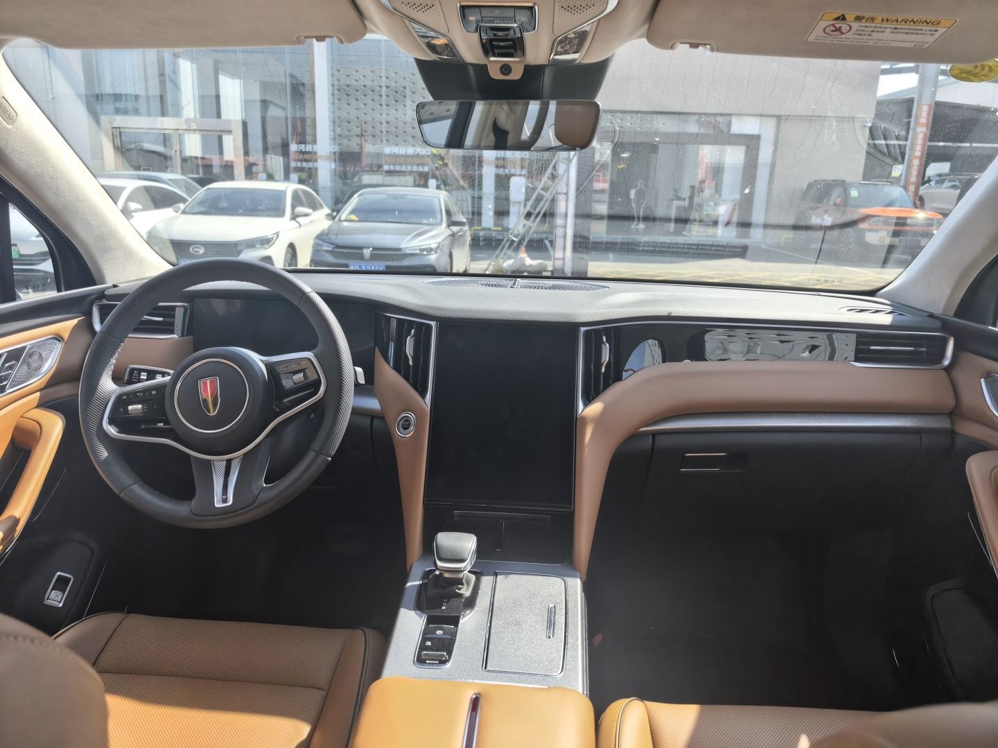 Hongqi HS7 PHEV 2025 Model 2.0T PHEV Four-Wheel Drive 2 Million Units Commemorative Edition 6-Seater — снимка 10