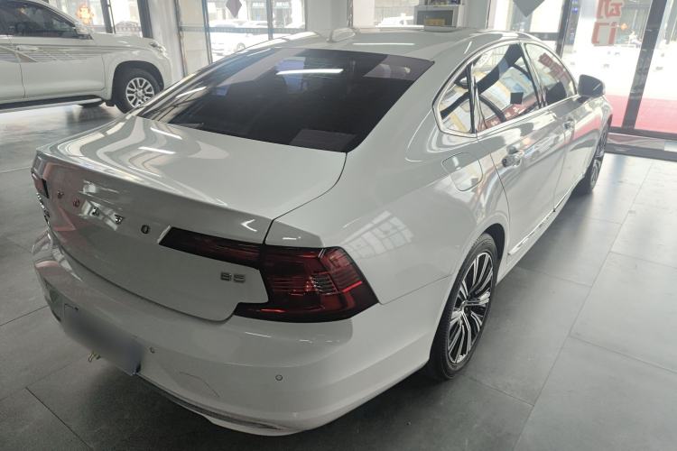 Used Volvo S90 2021 B5 Zhiyuan Luxury Edition
