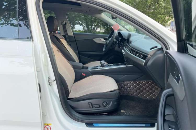 Used Audi A4L 2019 40 TFSI Ambition China VI