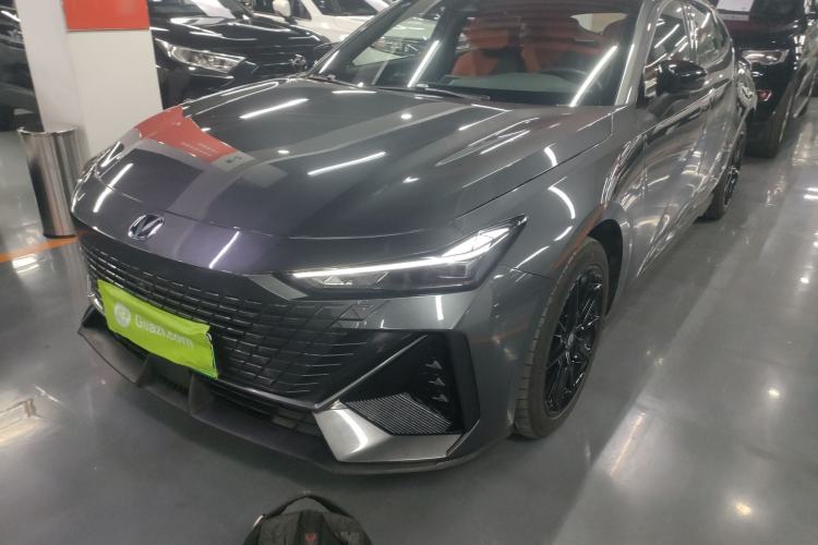 Used Changan UNI-V iDD 2023 ZhiDian iDD 1.5T 113km ZhiKu Model