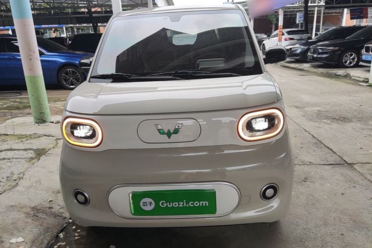 Used Wuling Hongguang MINIEV 2024 3rd Generation 215km Youth Edition Front