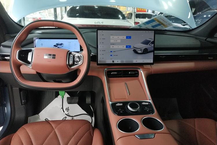 Used Geely Galaxy L6 2025 EM-i 140km Starship Edition Center Console