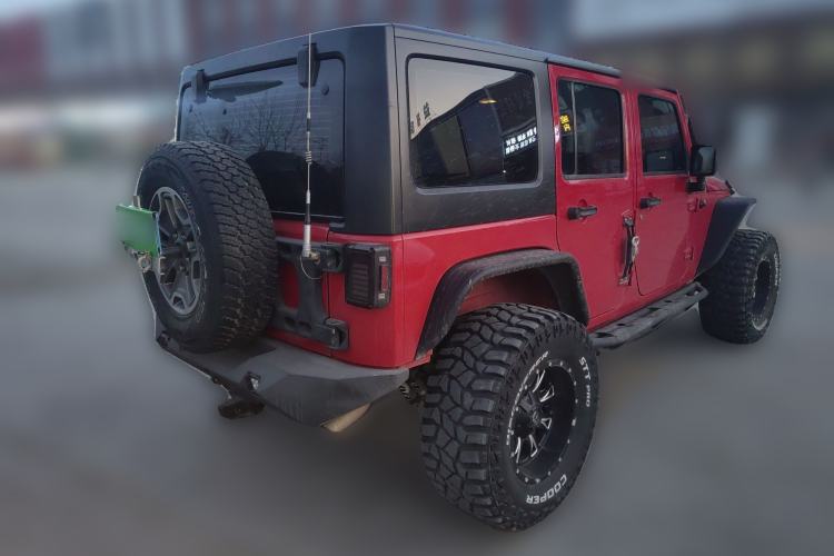 Used Jeep Wrangler 2014 3.0L Sahara Four-Door Edition
