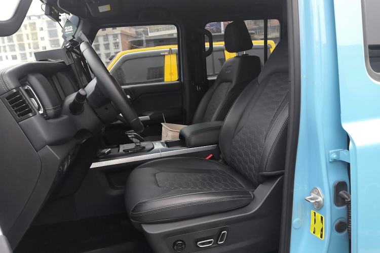 Used 212 T01 2025 2.0T Changfeng
