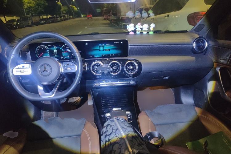 Used Mercedes-Benz A-Class 2019 A 200 L Sport Sedan Center Console