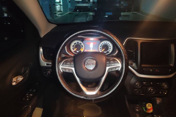 Used Jeep Cherokee 2014 2.4L Luxury Edition