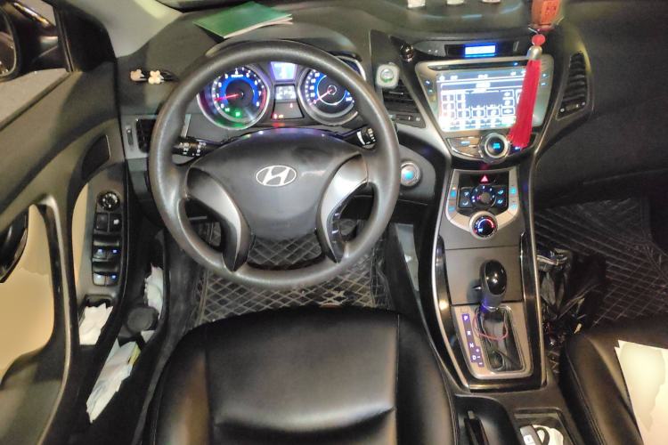 Used Hyundai Elantra (5th Generation / Langdong) 2013 1.6L Automatic Leading Model