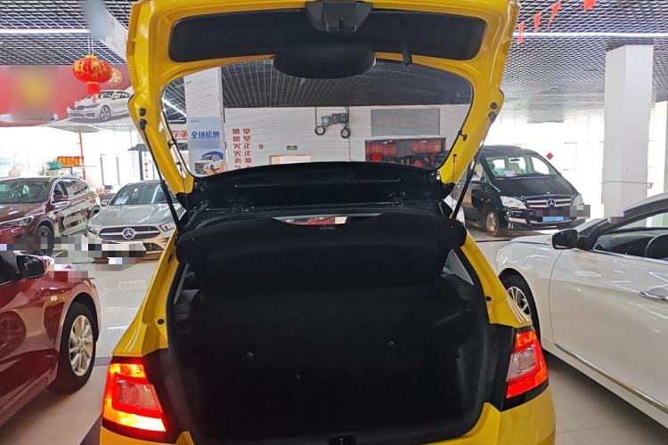 Used Skoda Fabia 2015 1.6L Automatic Sport Edition
