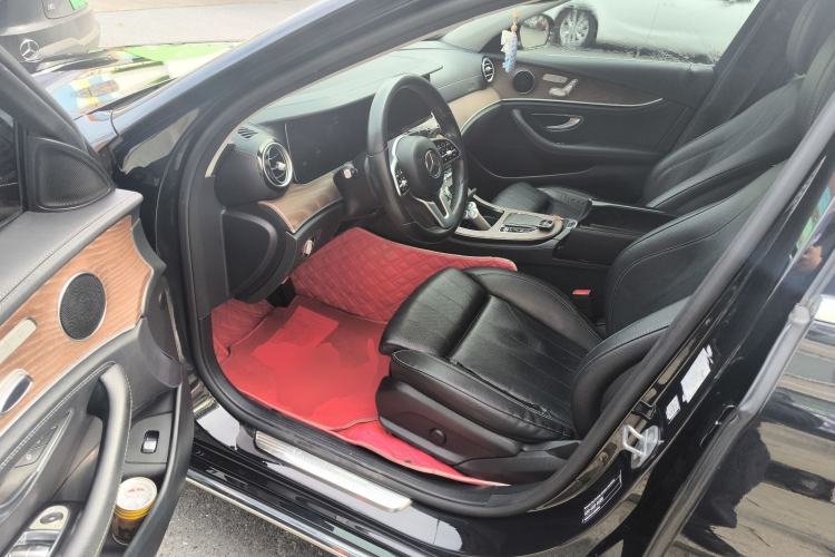 Used Mercedes-Benz E-Class 2019 E 260 L

