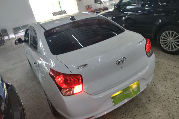 Used Hyundai Verna (older generation) 2020 1.4L Manual GL Refreshed Edition Rear Left 45 Deg
