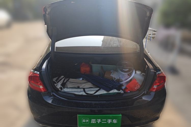 Used Buick LaCrosse 2018 28T Luxury Model Trunk