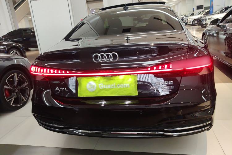 Used Audi A7L 2024 45TFSI S-line Dream-Building Edition Flow Crystal Package
