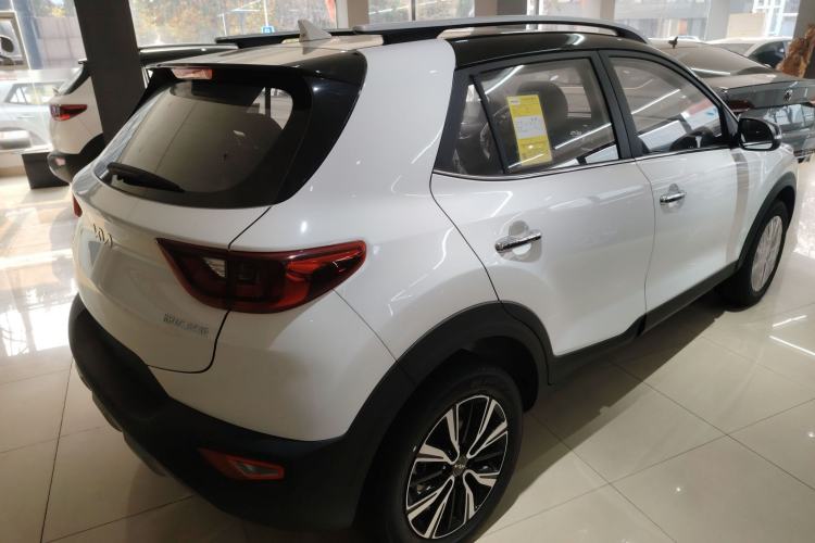 Used Kia kx1 Stonic 2021 1.4L CVT Sunroof Model
