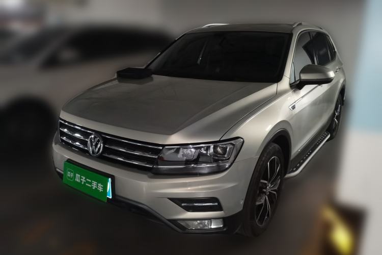Used Volkswagen Tiguan L 2019 Revised 330TSI Automatic Two-Wheel Drive Smart & Luxury Edition China VI Standard