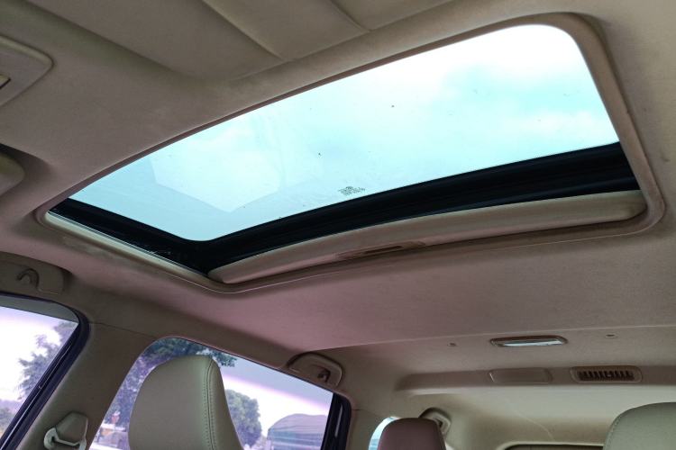 Used Baojun 730 2016 1.5T Manual Luxury Edition 7 Seats
