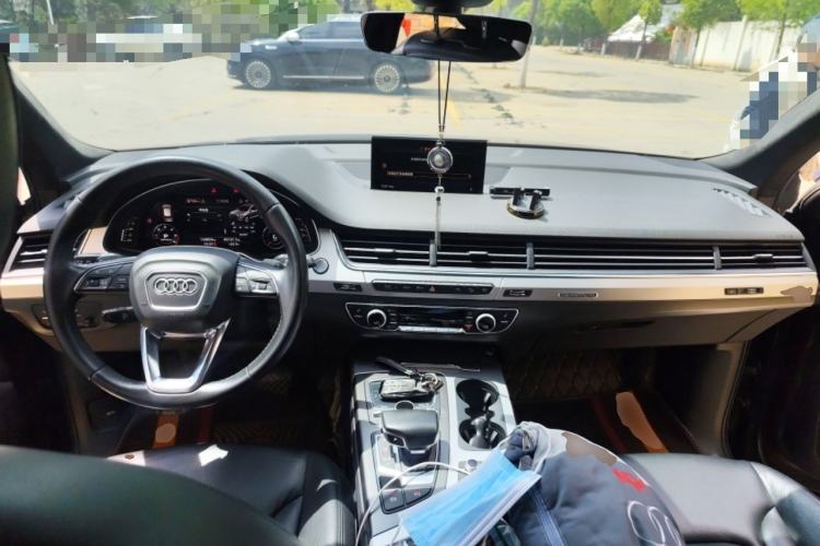 Used Audi Q7 2019 45 TFSI Comfort Model