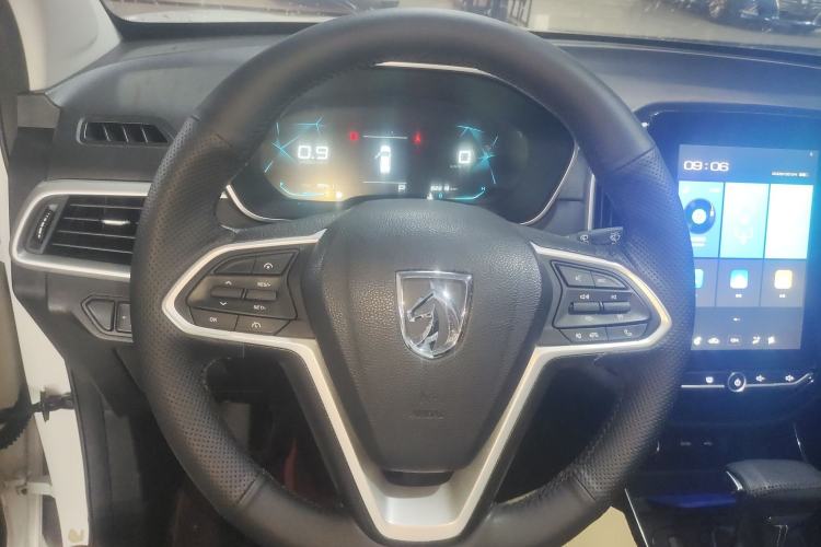 Used Baojun 530 2021 Global Car Anniversary Edition 1.5T CVT Luxury Model 7 Seats