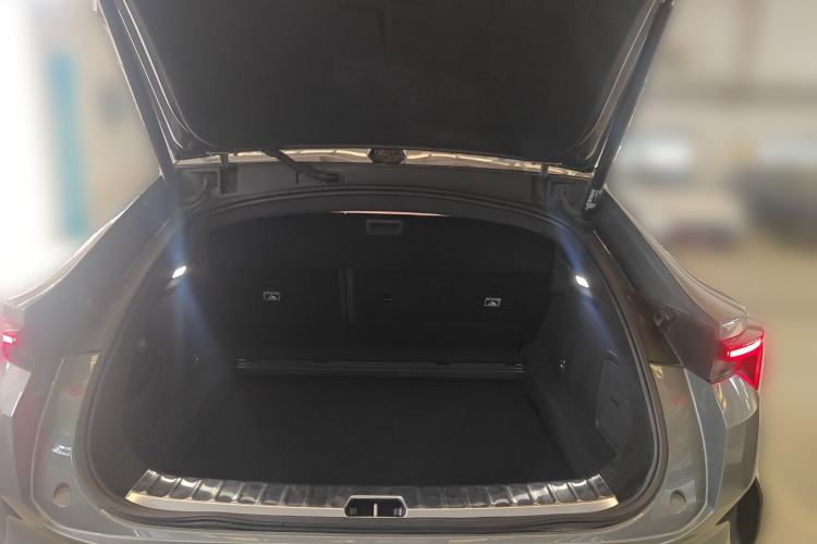 Used Polestar 4 2023 Single Motor Standard Range PLUS Trunk