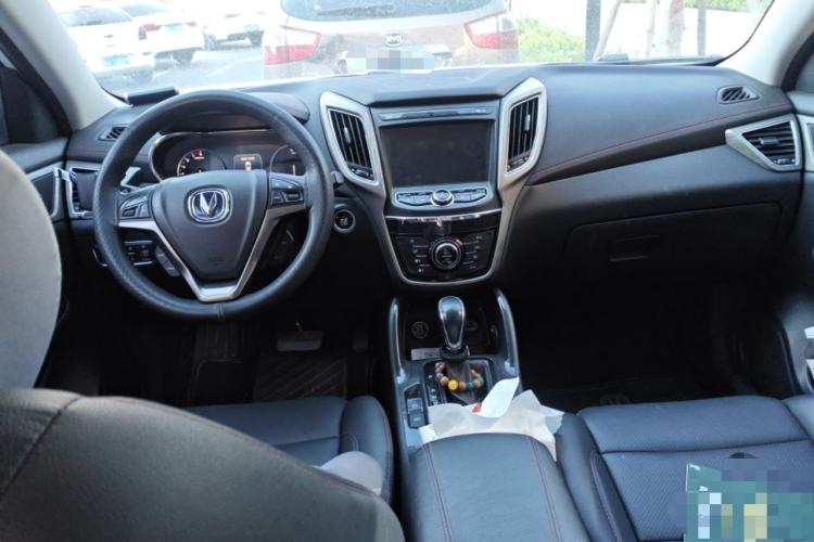 Used CHANGAN CS75 2017 Shangkui Edition 1.5T Automatic Fengxiang Model