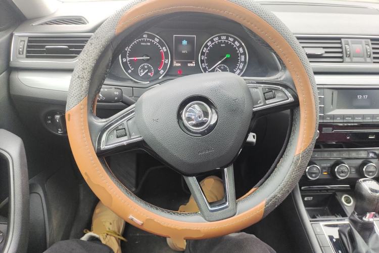 Used Skoda Superb 2016 TSI330 DSG Innovation Edition