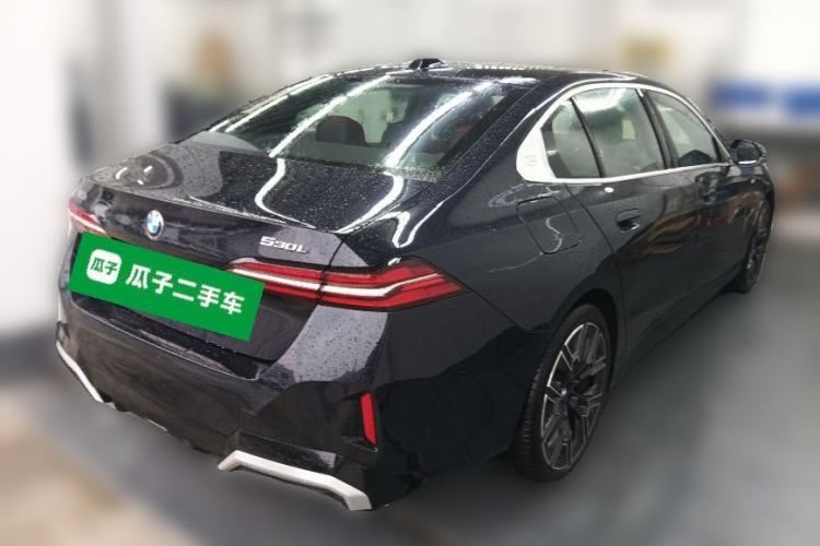 Used BMW 5 Series 2025 530Li Luxury Edition M Sport Package Rear Right 45 Deg