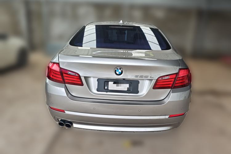 Used BMW 5 Series 2013 525Li Luxury Model