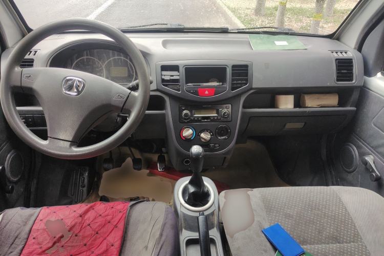 Used BAIC Weiwang 306 2016 1.2L Basic Version 7 Seats A12 China IV Emission Standard Center Console