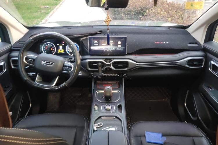 Used Geely Auto Haoyue 2020 1.8TD DCT Luxury Model 5 Seats Center Console