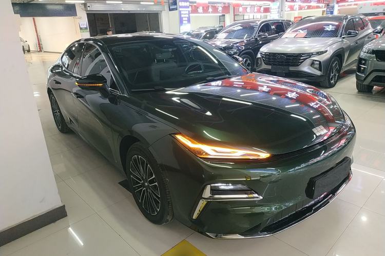 Used Geely Galaxy Galaxy 8 2025 130km EM-i Deluxe Edition