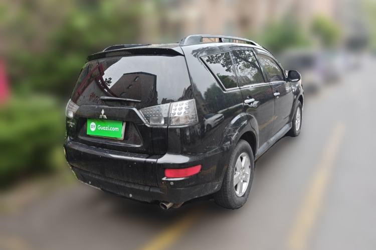 Used Mitsubishi Outlander 2012 Kijang 2.0 Urban Navigation Edition Rear Right 45 Deg