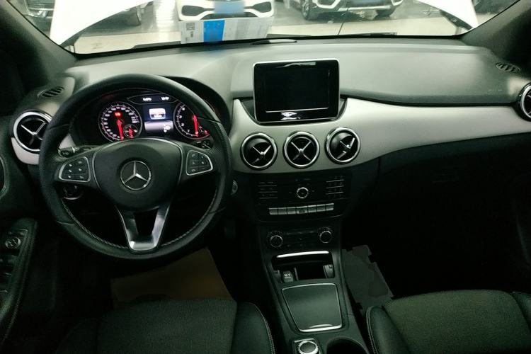 Used Mercedes-Benz B-Class 2015 B 200 Sport Edition
