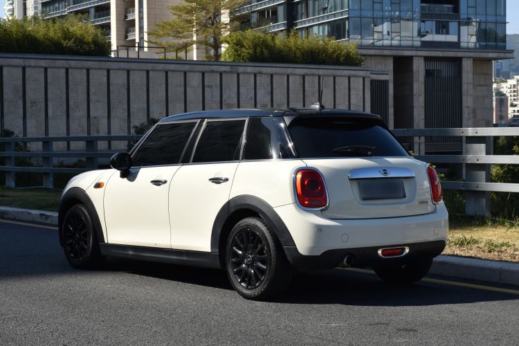 Used MINI MINI 2016 1.5T COOPER Five-Door Edition