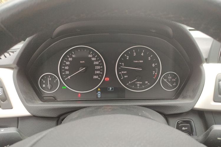 Used BMW 3 Series 2014 320Li Fashion Model