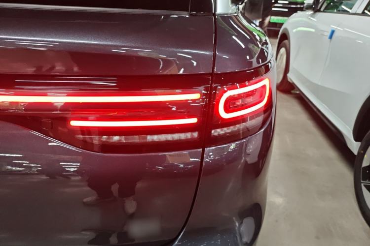 Used Leapmotor C11 2024 Range-Extended 300 Luxury Edition Right Rear Taillight